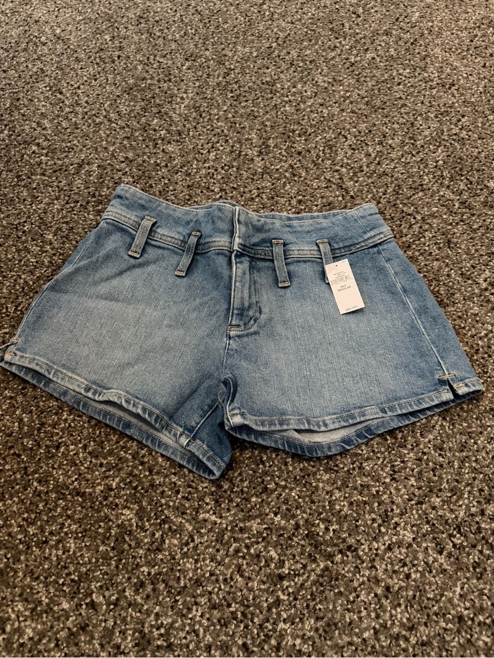 Womens new gap shorts size 2/26